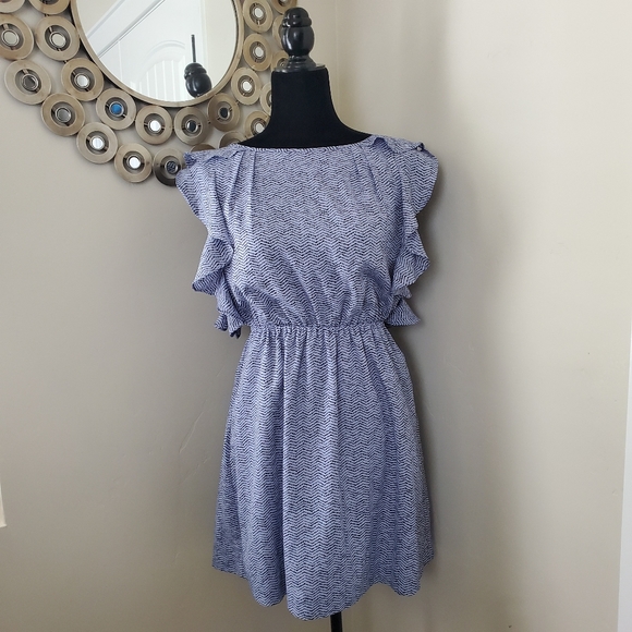 BCBGeneration Dresses & Skirts - BCBGeneration Ruffled Mini-Dress